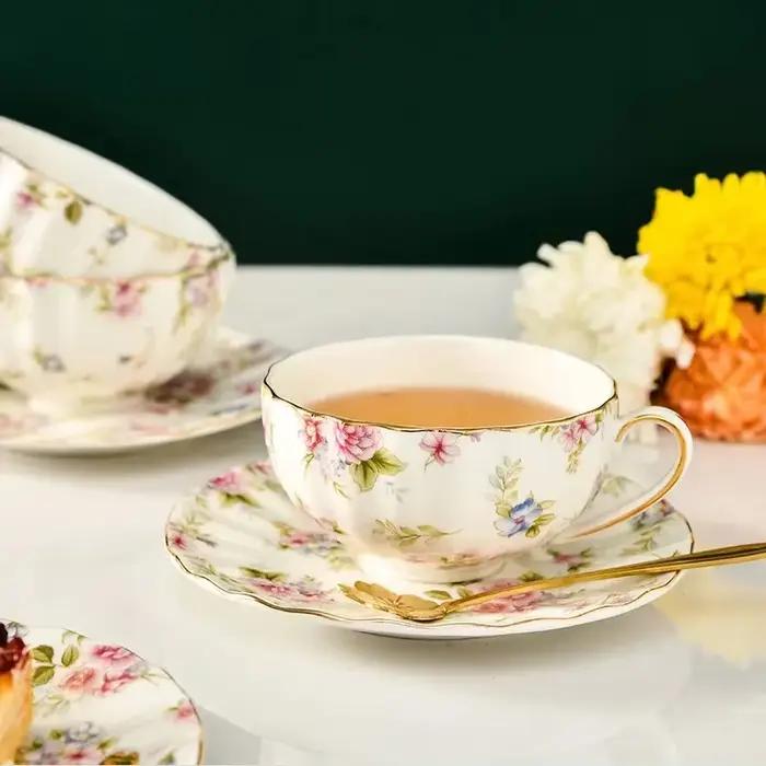 Service à thé à fleurs de style pastoral, tasse à café en céramique, costume en porcelaine d'os de h