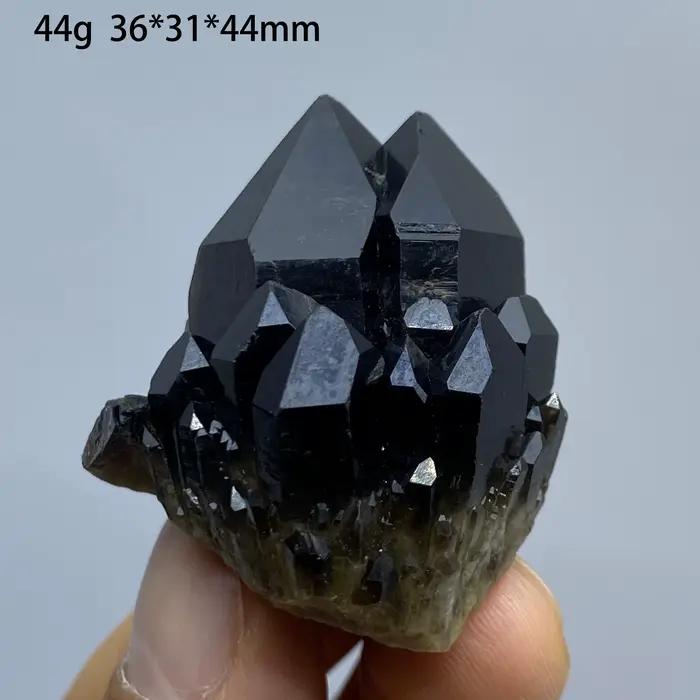 Cristal de thé noir naturel en forme de grappe d'ananas