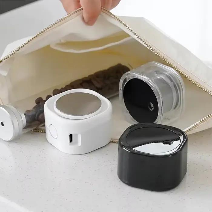 Atomiseur de Grains de Café Portable avec Base Magnétique pour Amateurs de Café Occasions Spéciales ```