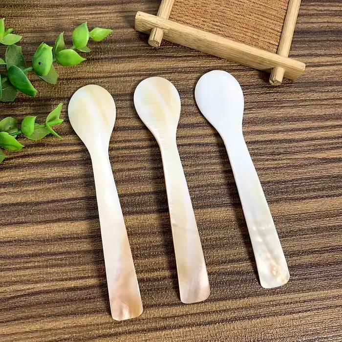 Cuillère à Dessert en nacre naturelle de 11CM