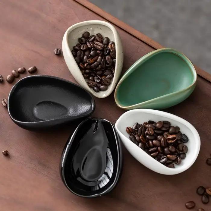 Tasse doseuse de grains de café