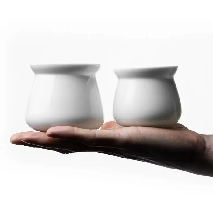Tasse de dégustation de café percée à la main en porcelaine blanche Ele OREA SENSE appréciation sensorielle