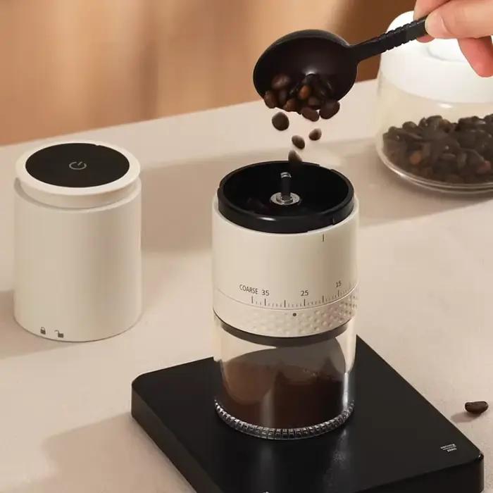 Moulin à café électrique conique réglable à l'extérieur