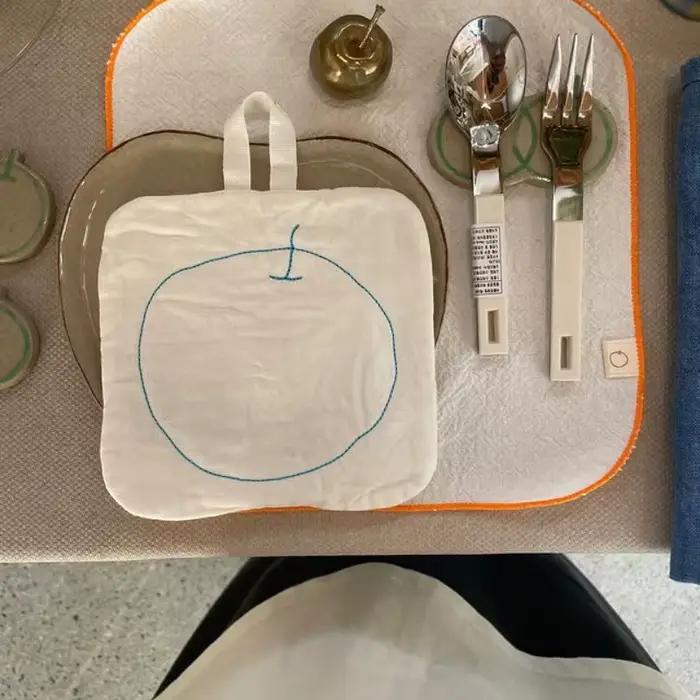 Jolies sets de table isolants