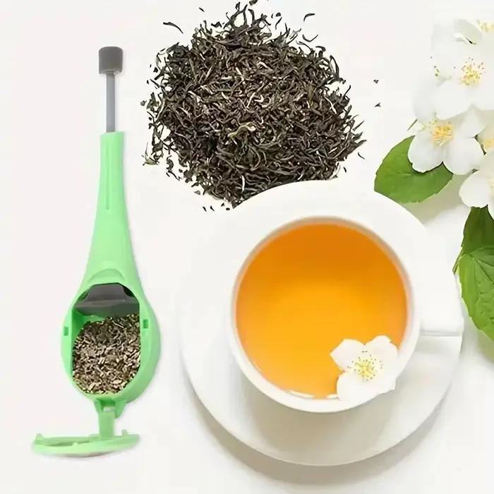 Infuseur à thé, piston intégré