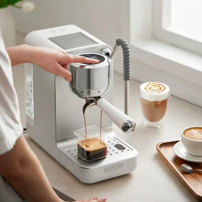 Machine à café de style italien semi-automatique pour la maison/le bureau