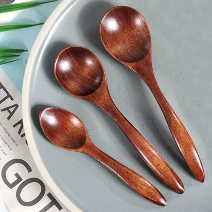 Cuillère à soupe en bois