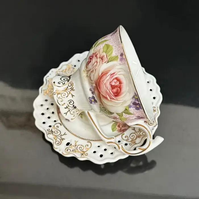 Tasse à café pour thé style palais élégante à offrir pour pauses déjeuners et après-midi détente occasions spéciales