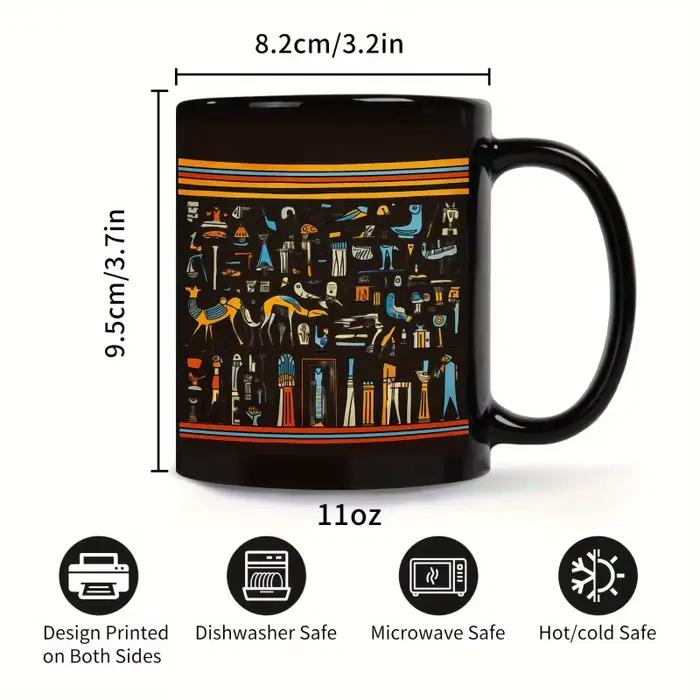 Tasse en céramique noire avec hiéroglyphes égyptiens et symboles conçus pour le café