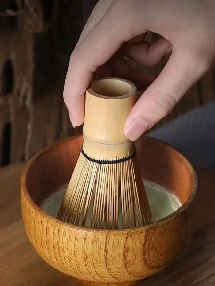 Ensemble de préparation de matcha en bambou avec cuillère à matcha, fouet et infuseur pour une expérience sensorielle unique et durable pour amateurs de thé et cadeaux ```