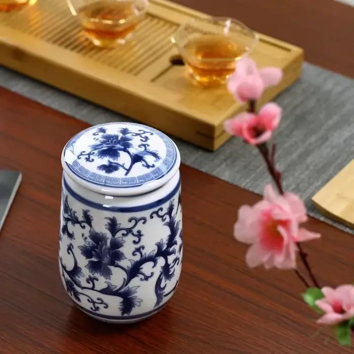 Caddie à thé en porcelaine bleue et blanche du palais chinois