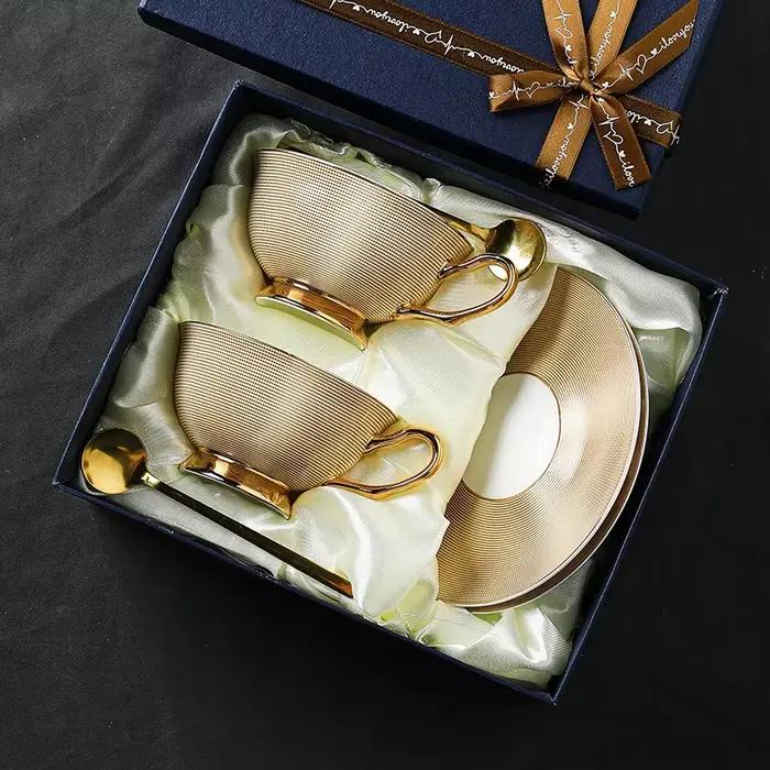 Ensemble de tasses à café Sophia style rétro luxueux en céramique avec motif floral pour usage domestique et professionnel occasions spéciales