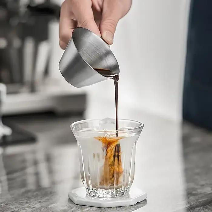 Tasse à mesurer le café en acier inoxydable 250