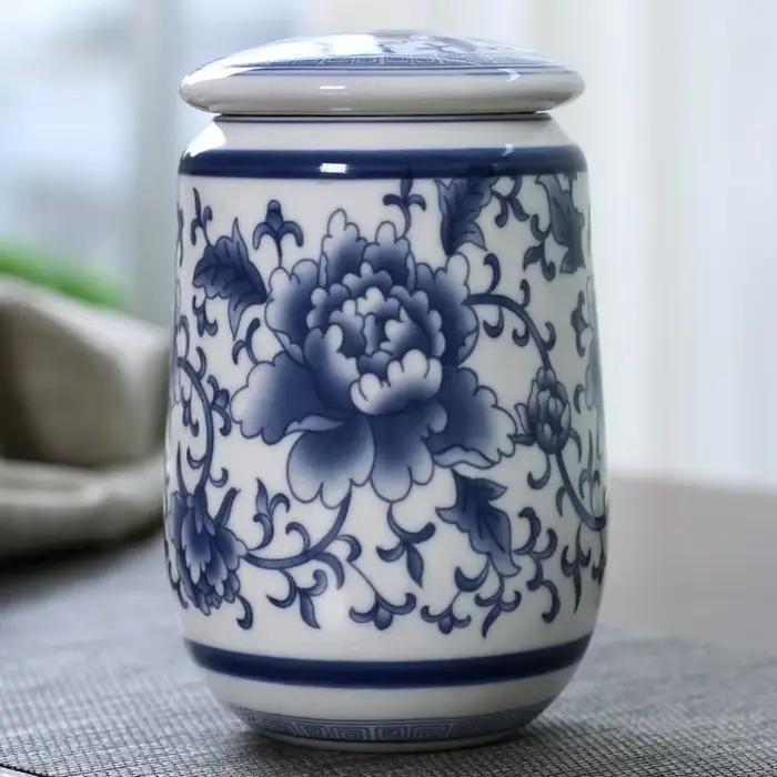 Caddie à thé en porcelaine bleue et blanche du palais chinois