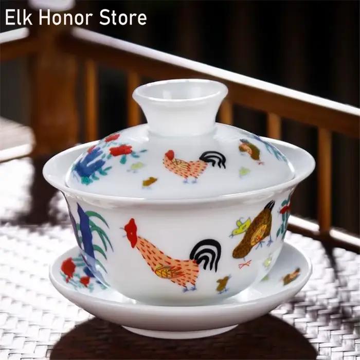 Tasse à eau en porcelaine blanche